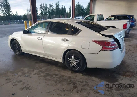 2015 Nissan Altima 2.5/2.5 S/2.5 Sl/2.5 Sv z USA, uszkodzony, nr VIN 1N4AL3AP4FC236480